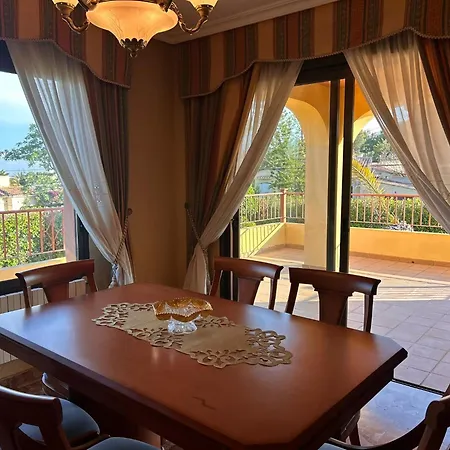 Chalet Gran La Nucia *